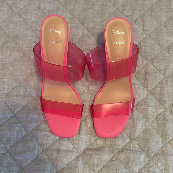 Disney Cinderella Aldo Heels - Picture 1 of 3